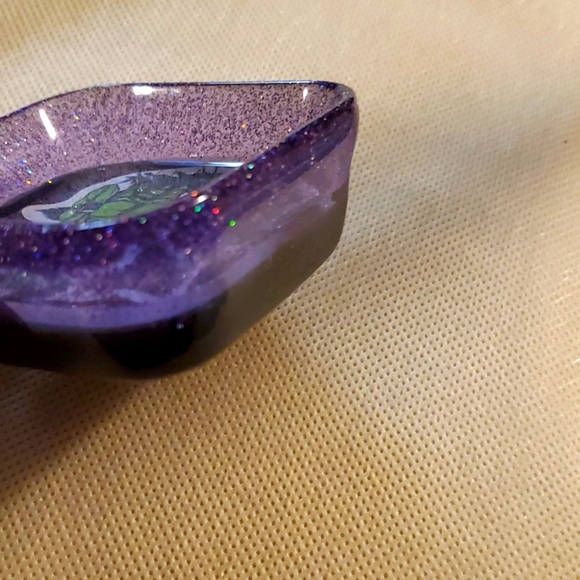 Resin trinket dish - Picture 6 of 7